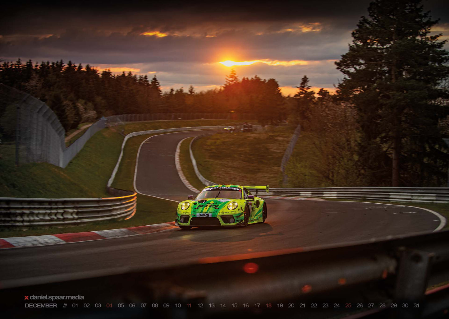 PURE RACING.2022 XXL wall calendar